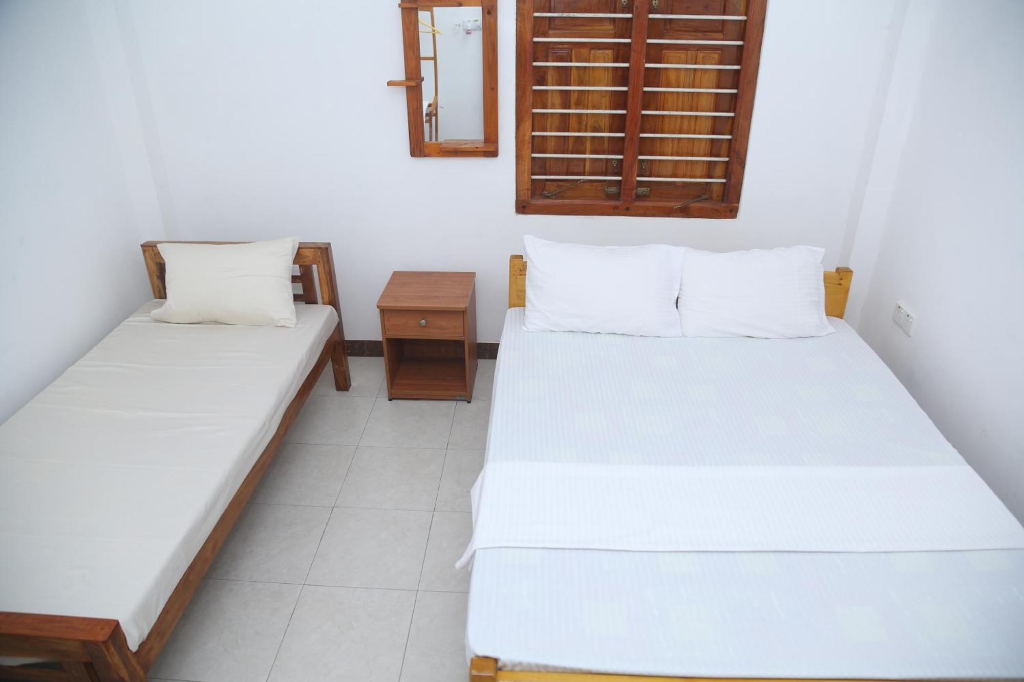 Rose Fort Homestay Jaffna Bagian luar foto